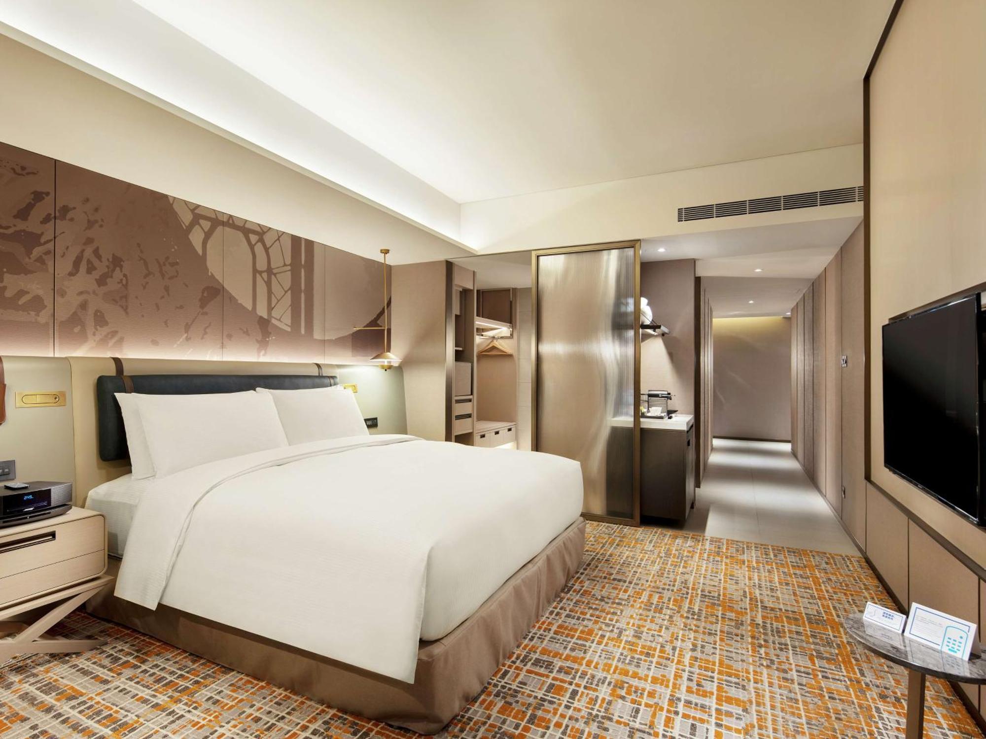 Отель Hilton Taipei Sinban New Taipei City Экстерьер фото