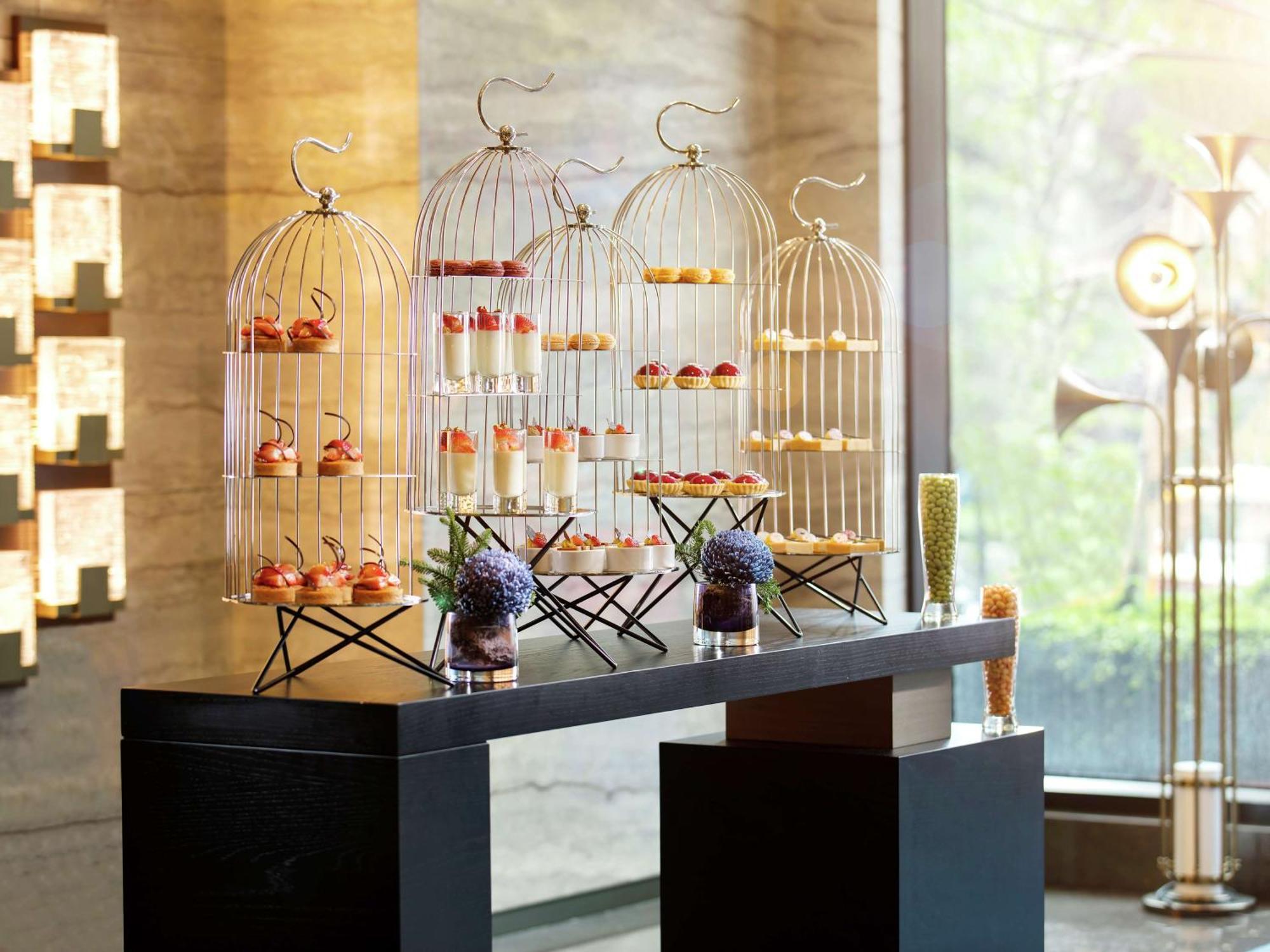 Отель Hilton Taipei Sinban New Taipei City Экстерьер фото