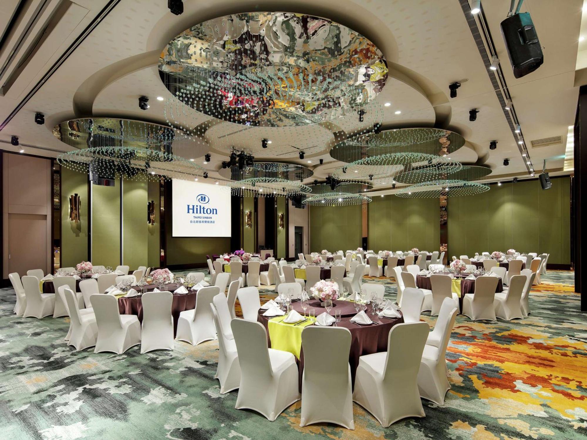 Отель Hilton Taipei Sinban New Taipei City Экстерьер фото