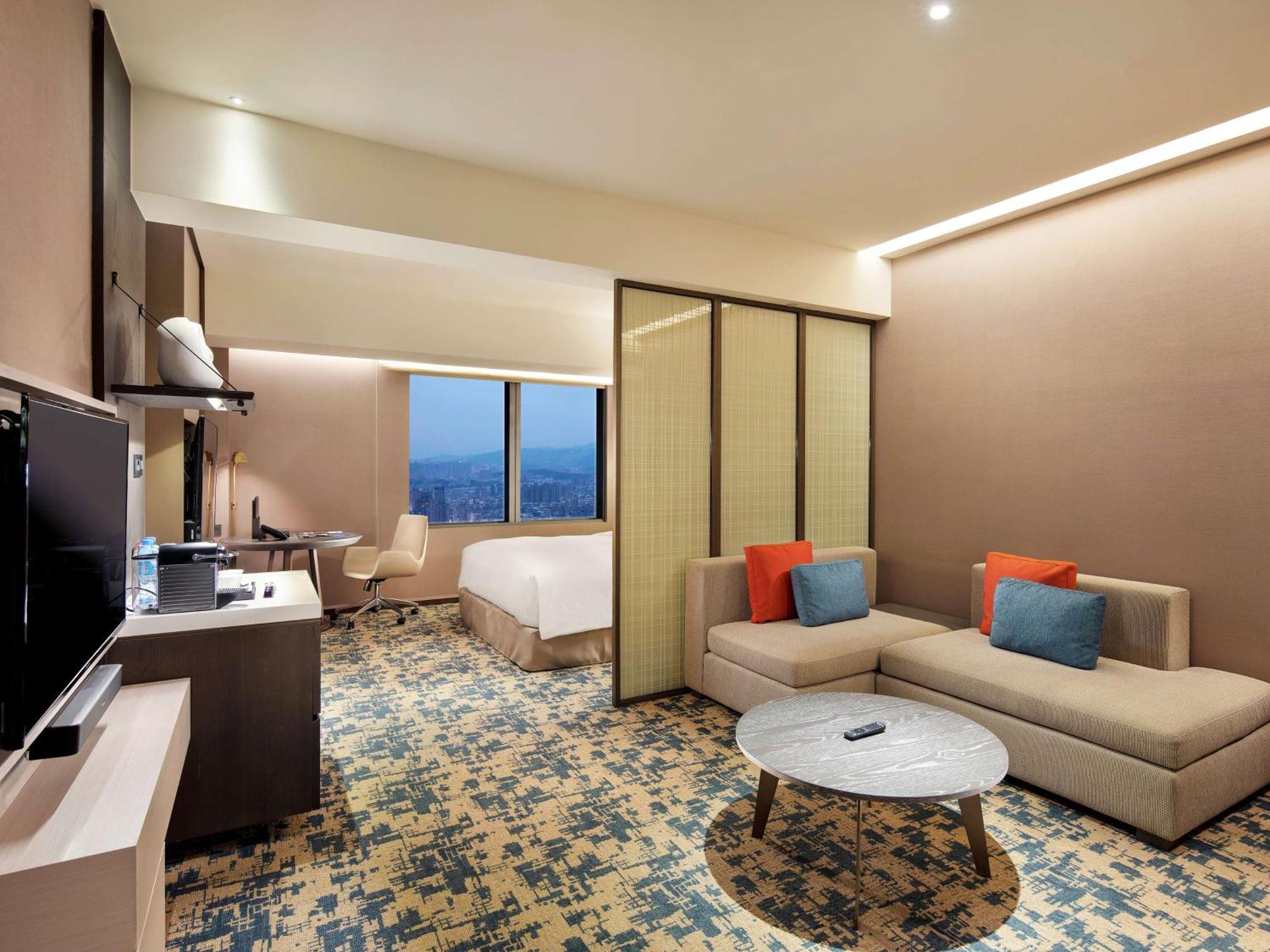 Отель Hilton Taipei Sinban New Taipei City Экстерьер фото