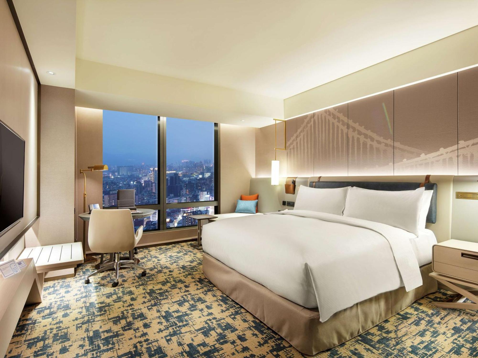 Отель Hilton Taipei Sinban New Taipei City Экстерьер фото