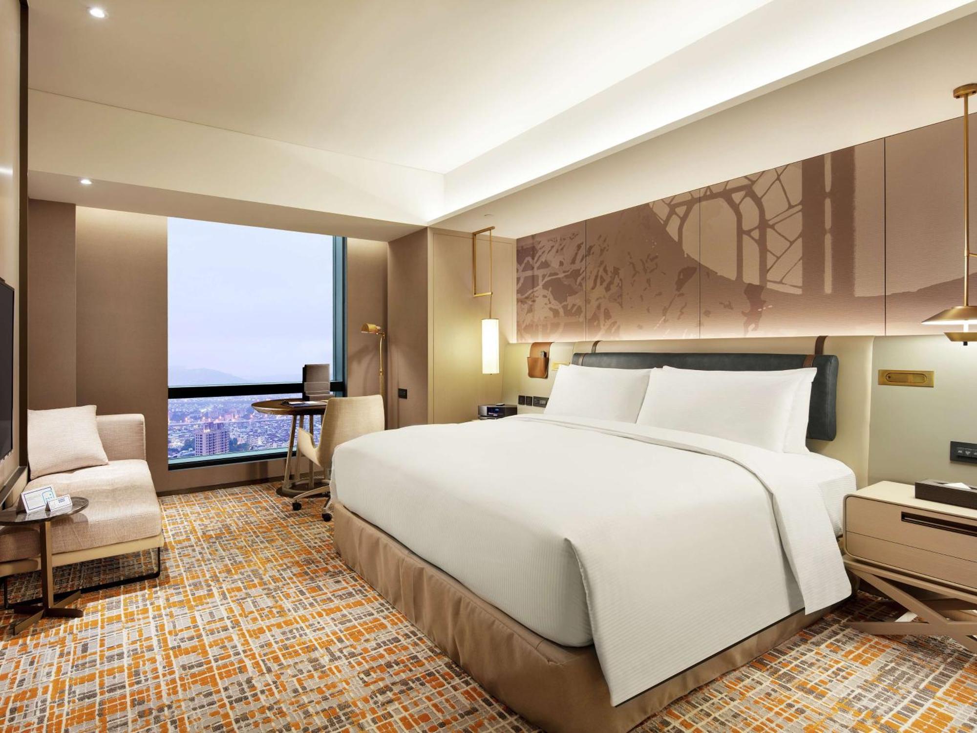 Отель Hilton Taipei Sinban New Taipei City Экстерьер фото