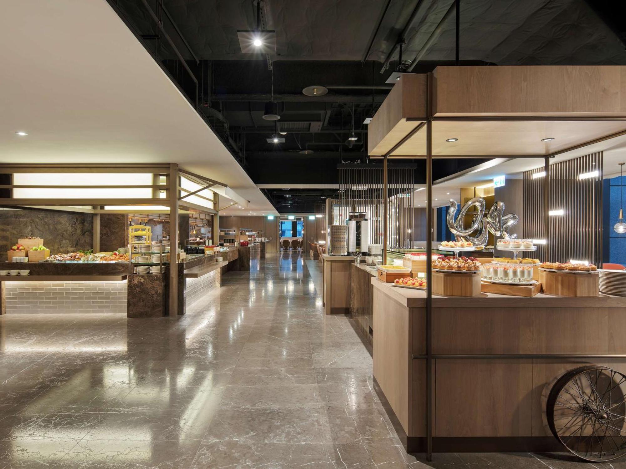 Отель Hilton Taipei Sinban New Taipei City Экстерьер фото