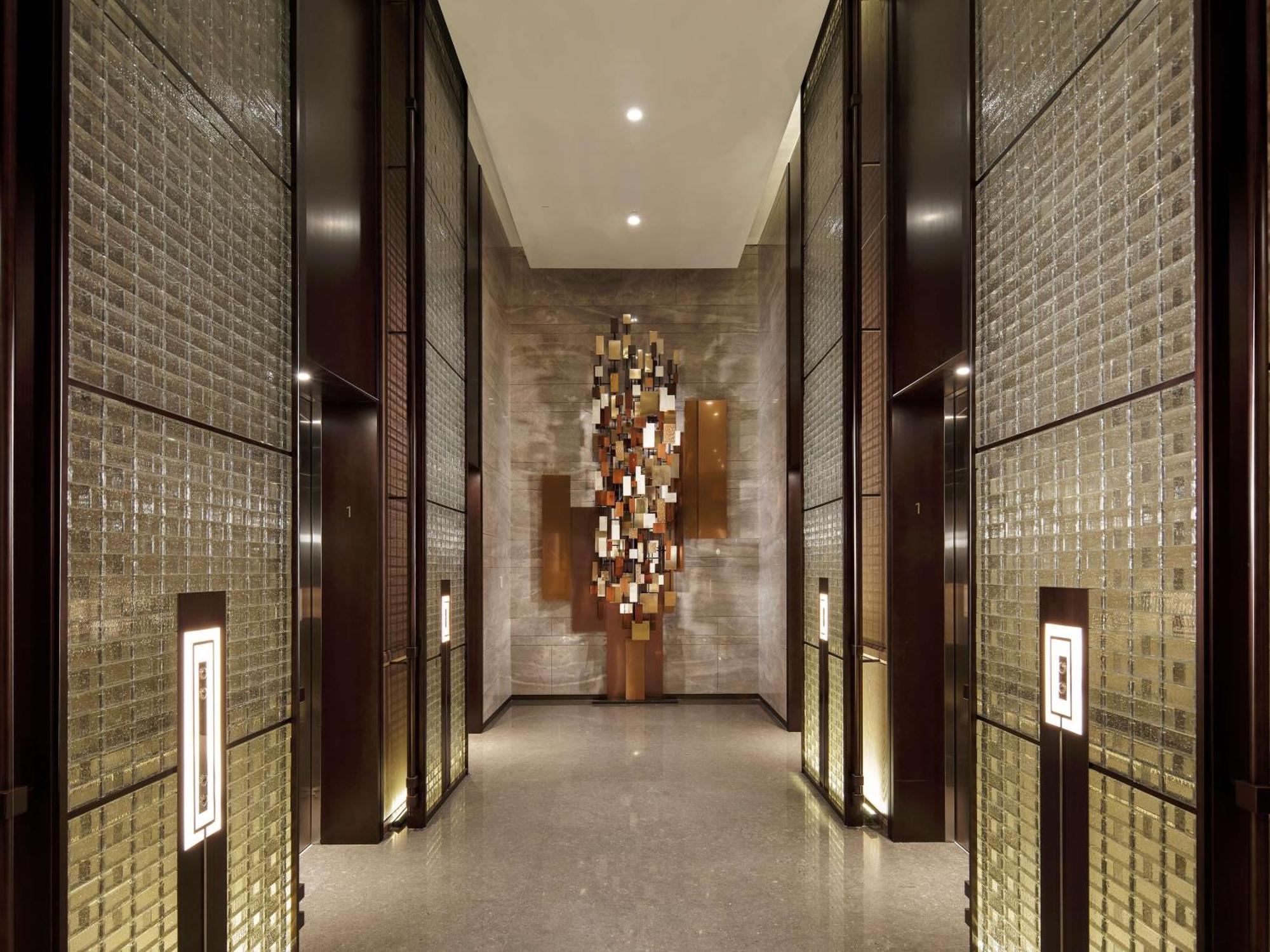 Отель Hilton Taipei Sinban New Taipei City Экстерьер фото